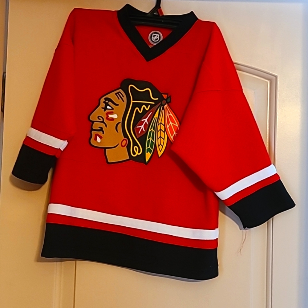 Blackhawks Kids Top Size M 8/10
